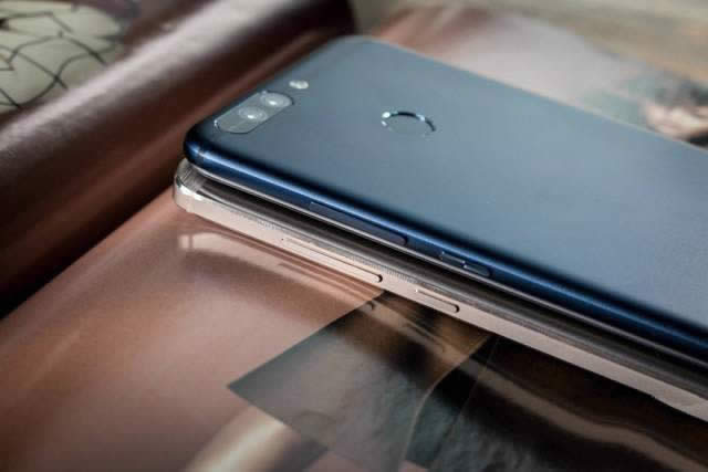 包含华为5s手机怎样拆开后盖的词条-第2张图片-太平洋在线下载